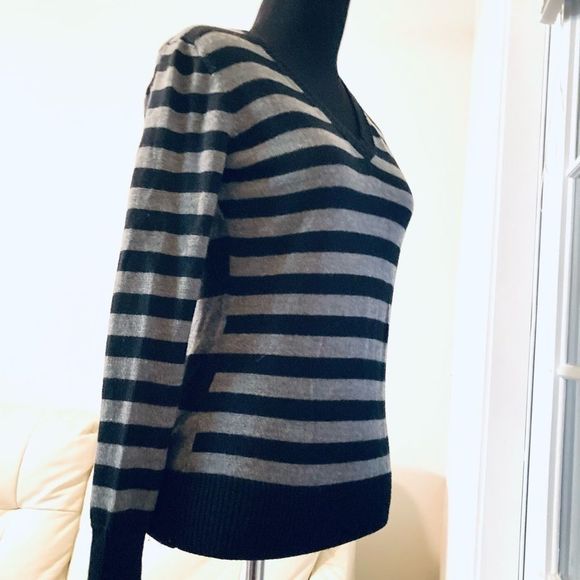 Bossini Ladies Wool Blend Striped Sweater Size Small - Picture 5 of 5